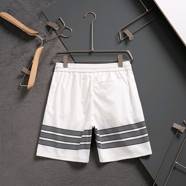 ブランドハーフパンツ背面デザイン